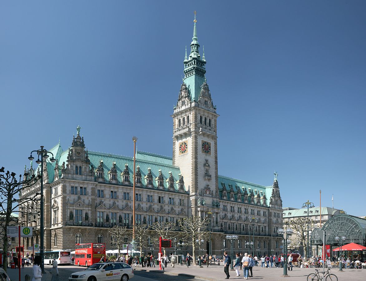  Hamburger Rathaus  SMARTTRAVELERS