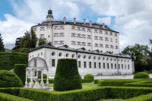 Seitenansicht von Schloss Ambras