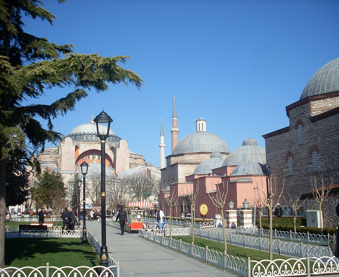 Haseki Hürrem Sultan Bad SMARTTRAVELERS