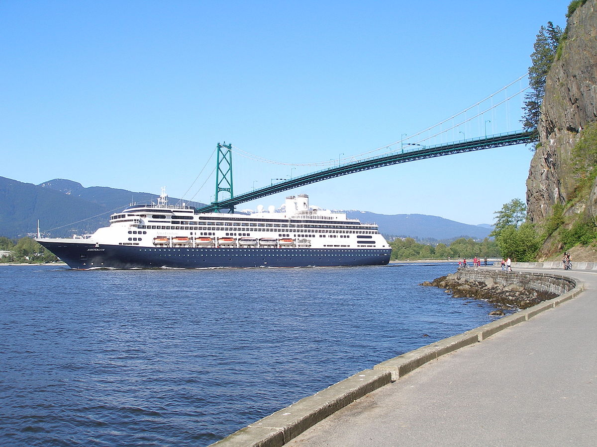 Lions Gate Bridge SMARTTRAVELERS