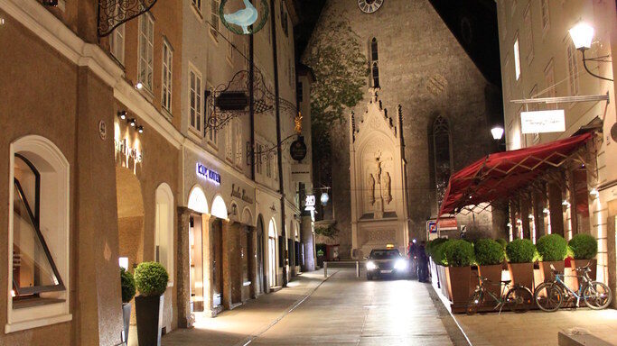Getreidegasse, Salzburg, Austria