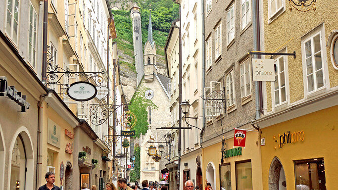 Austria-00247 - Getreidegasse