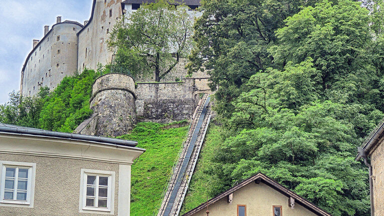 Hohensalzburg from Stift Nonnberg 047a